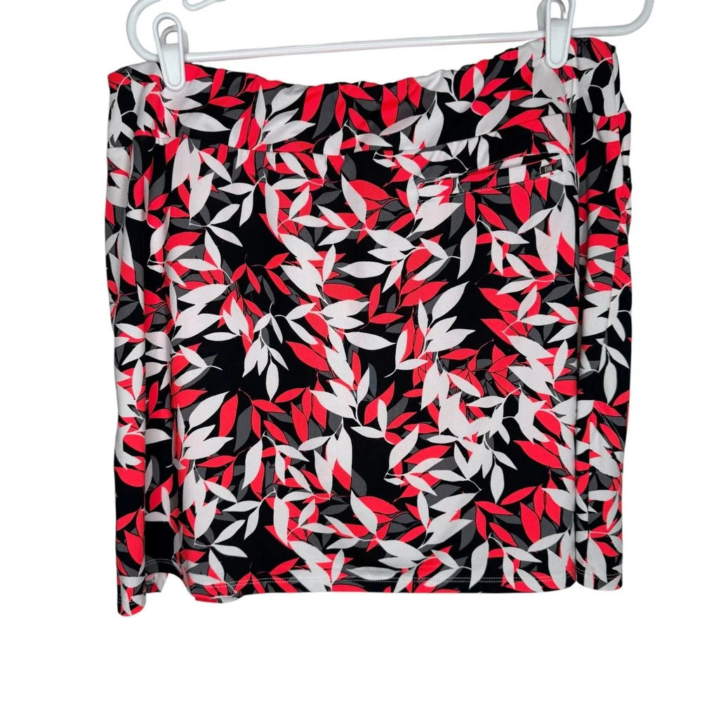 Tail White Label Womens Red Black White Leaf Print Golf Tennis Skort Size L